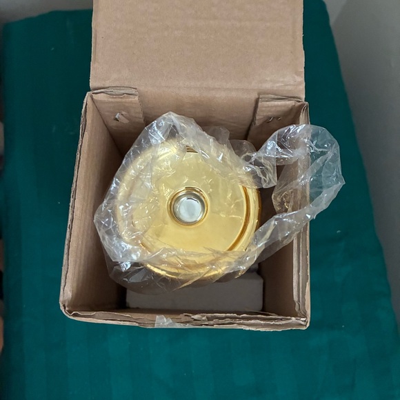 Gold Elegant Ceramic Pillar Candle Holders by Richland - Picture 6 of 7